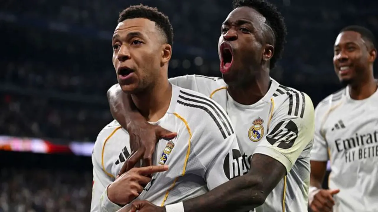 فينيسيوس ومورينيو يشعلان الجدل داخل ريال مدريد.. تقارير تكشف عن خلاف سابق